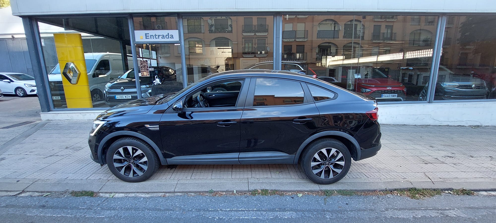 Renault Arkana 1.3 TCE 140CV miniatura 2
